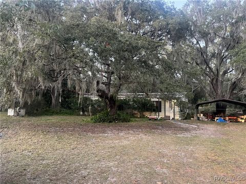 Mobile Home For Sale - 10671 SE 201st Street<br/> Levy County, Inglis, FL 34449