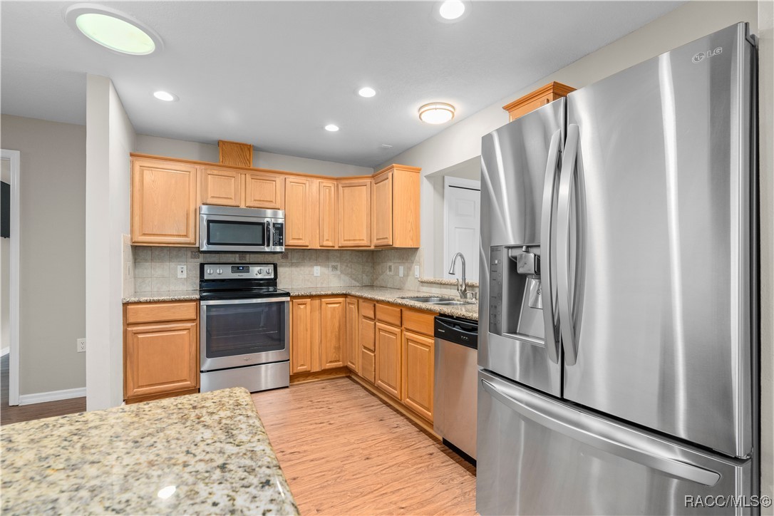 2280 W Tee Circle, Citrus Springs, Florida image 9