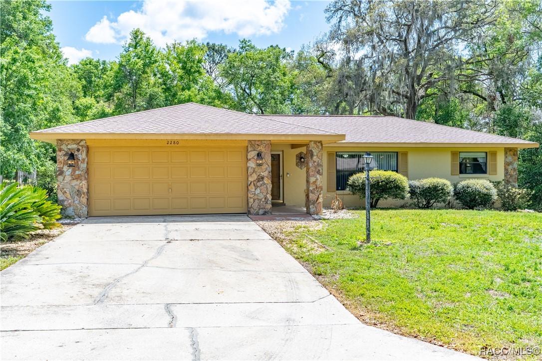 2280 W Tee Circle, Citrus Springs, Florida image 37