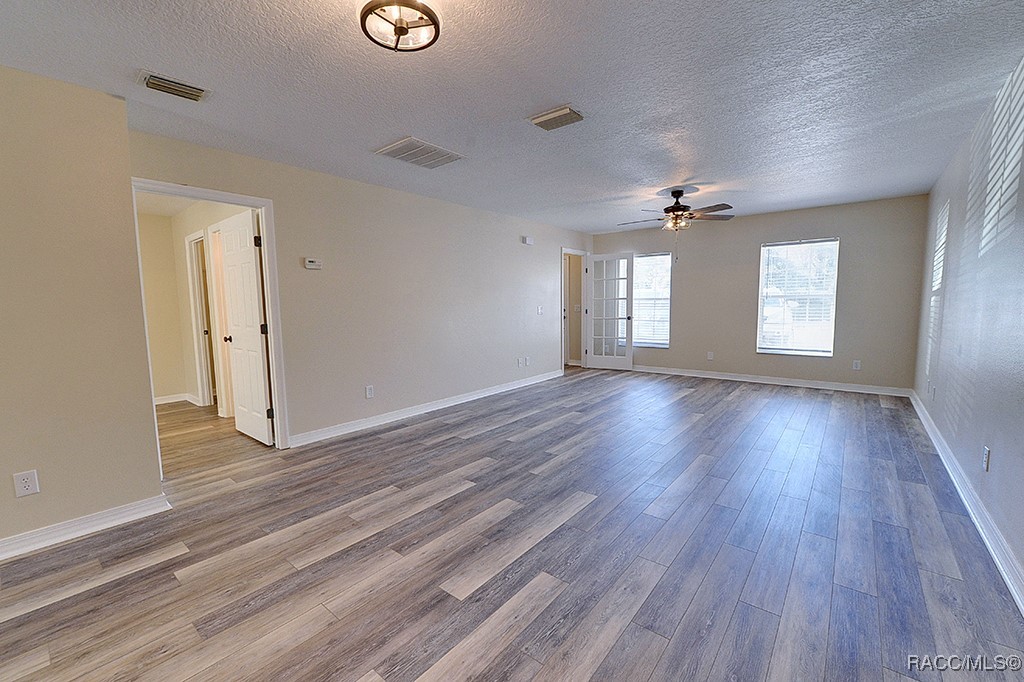 929 N Rembrandt Way #103, Inverness, Florida image 4