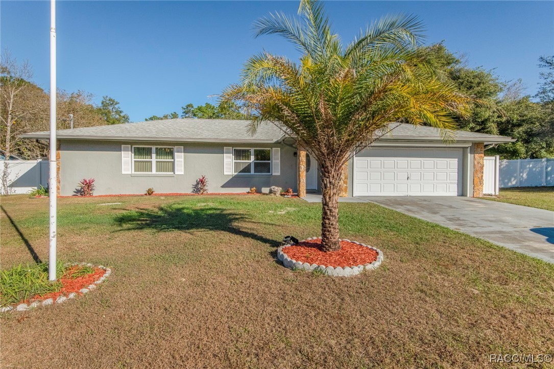 5579 E Arthur Street, Inverness, Florida image 1