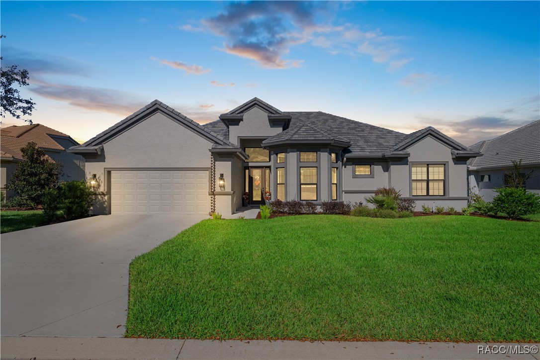 886 N Hunt Club Drive