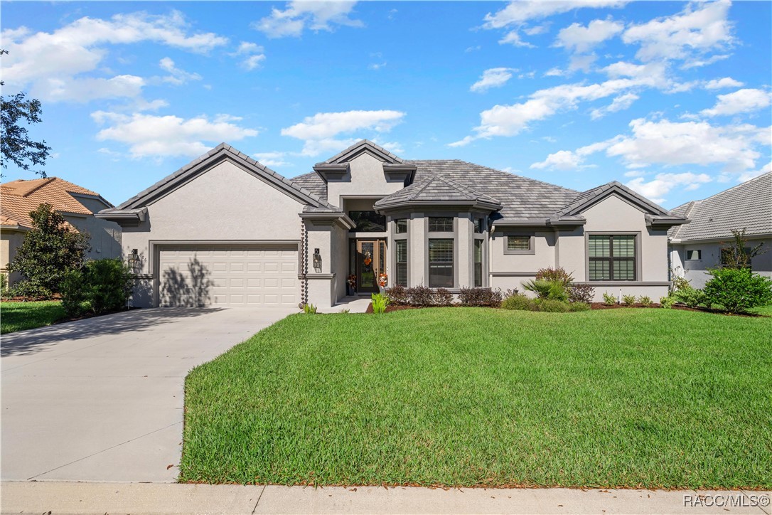 886 N Hunt Club Drive