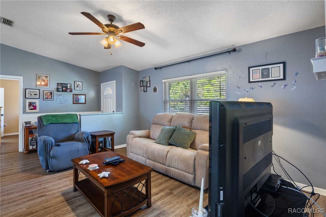 8098 W Longfellow Street, Homosassa, Florida image 3