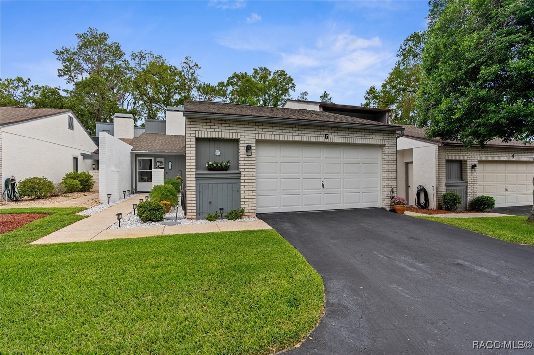 5 Pinewood Gardens, Homosassa, Florida image 1