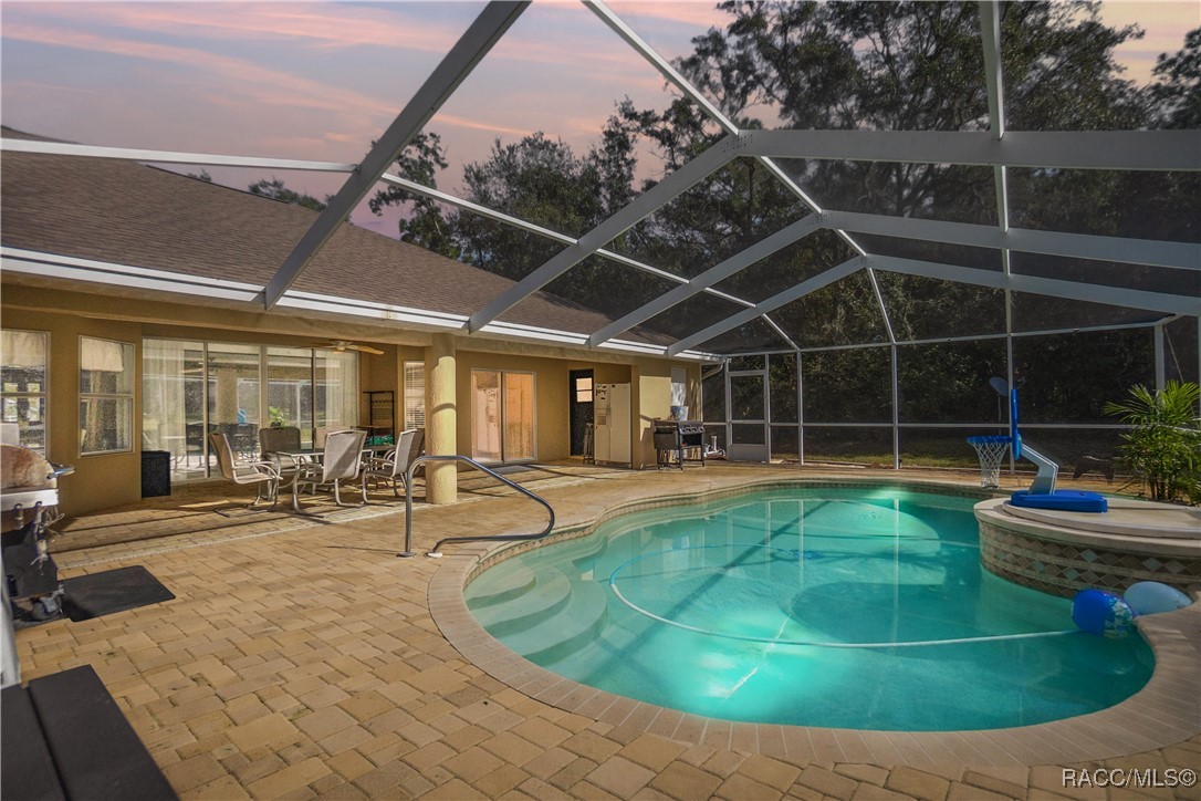 1874 W Pearson Street