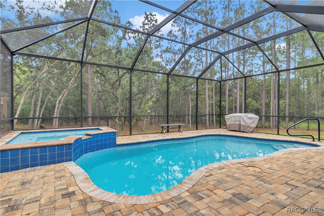 3196 W Mustang Boulevard