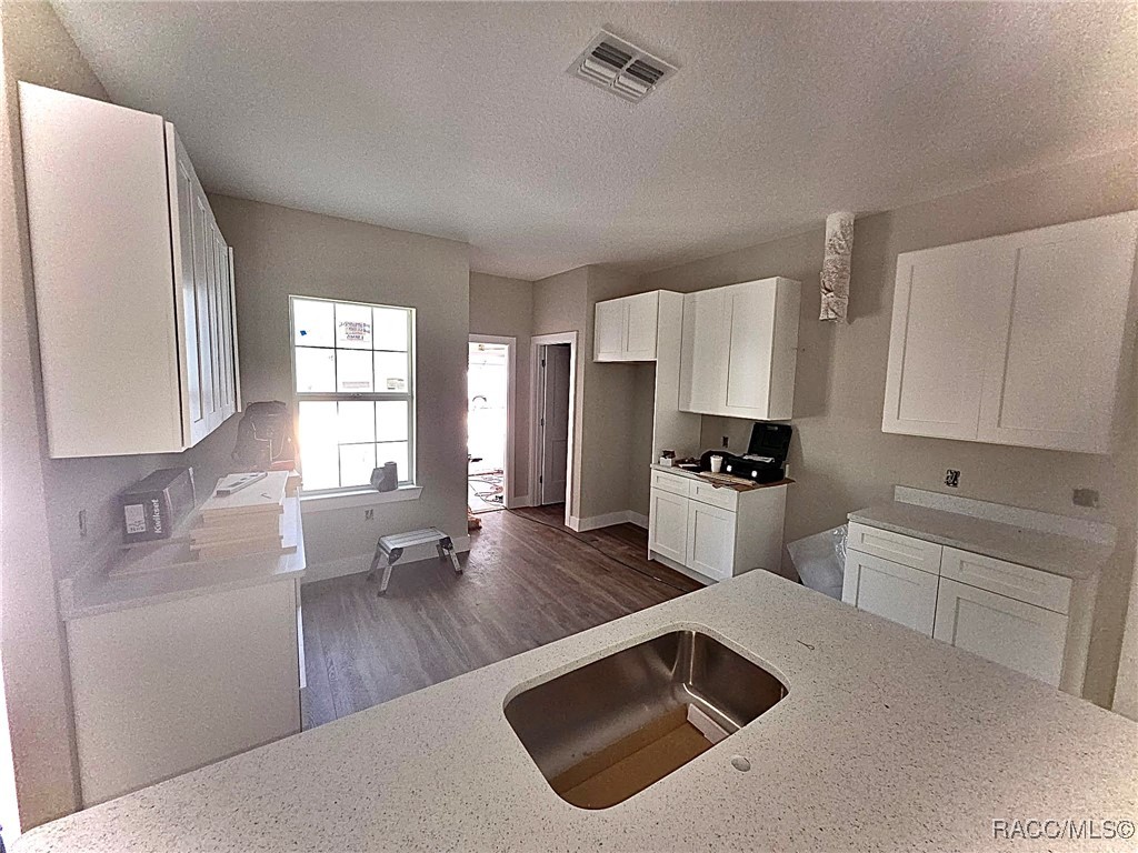 2621 Clearwood Street, Inverness, Florida image 6