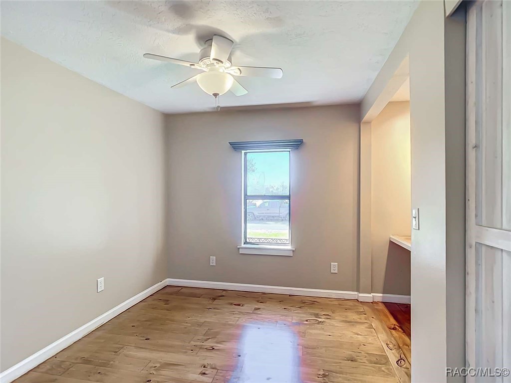 637 S Redbud Terrace, Inverness, Florida image 17