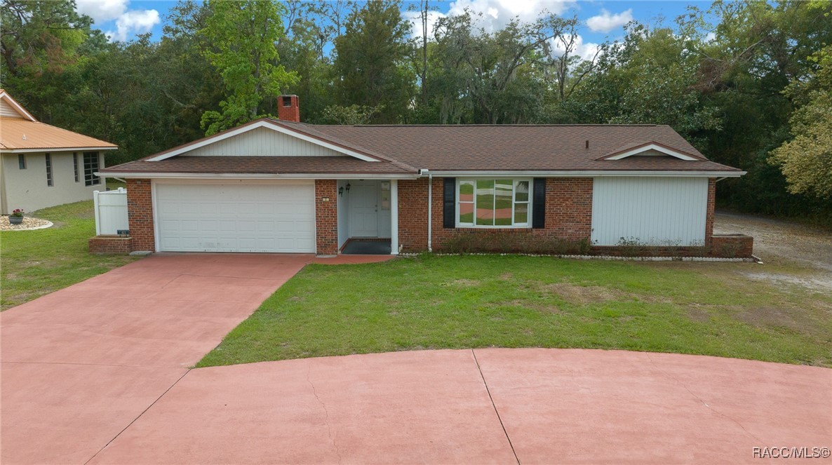 61 Cypress Boulevard, Homosassa, Florida image 1