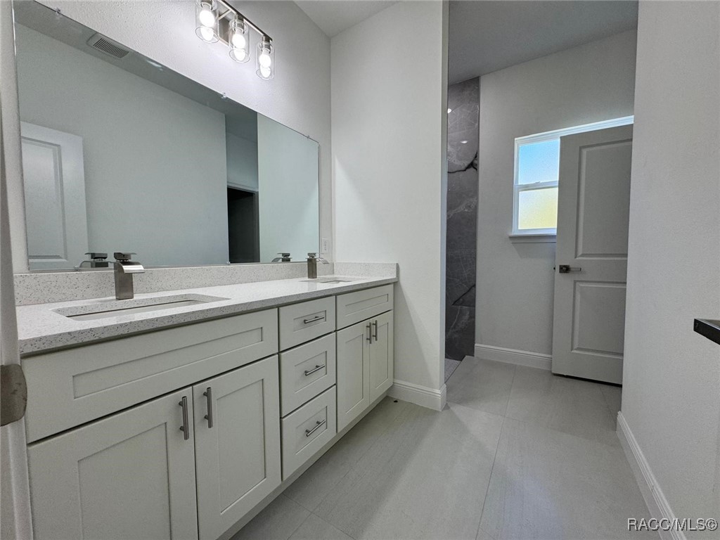 8451 N Saxon Way, Citrus Springs, Florida image 10