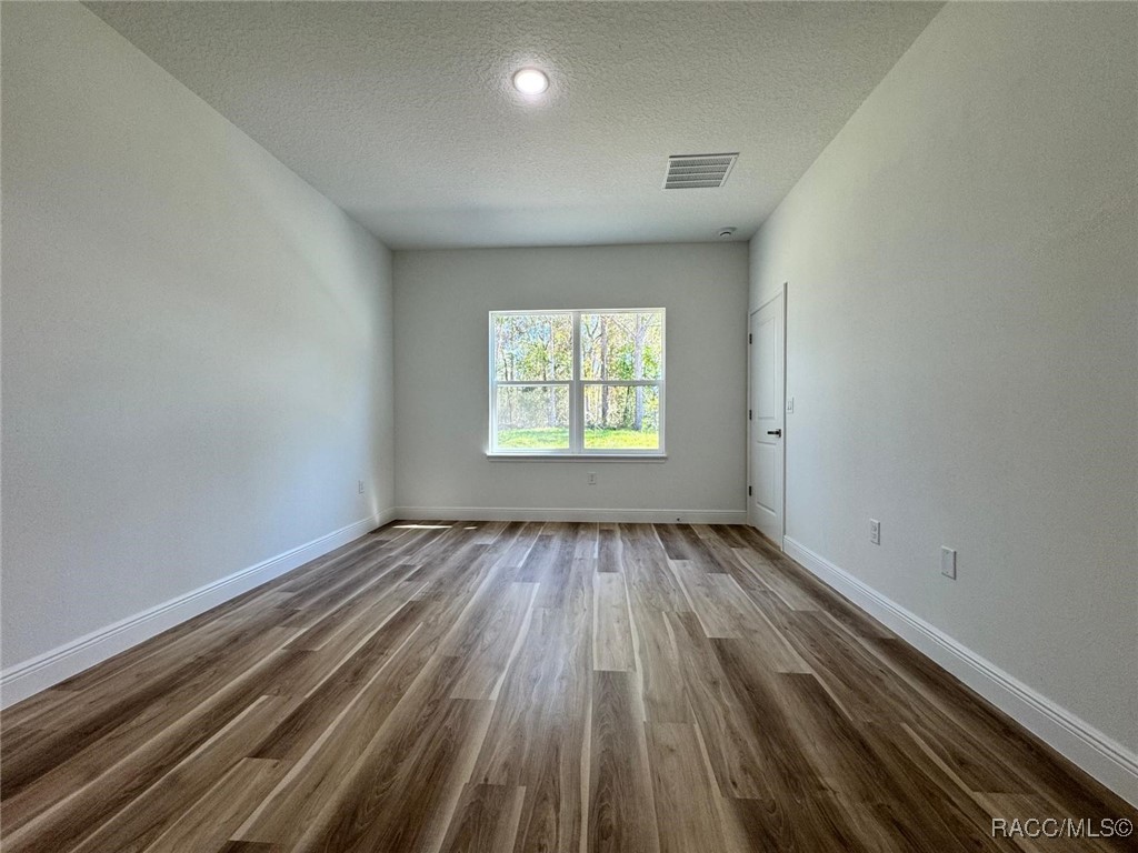8451 N Saxon Way, Citrus Springs, Florida image 9