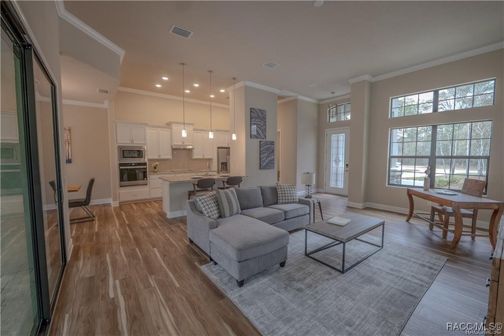 4805 N Capistrano Loop