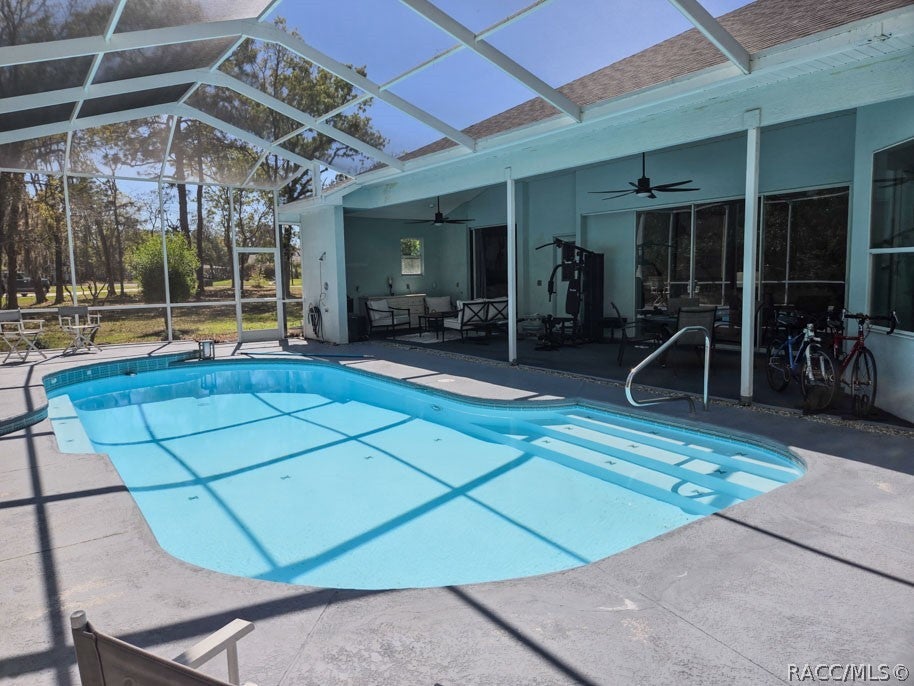 13 Sycamore Court W