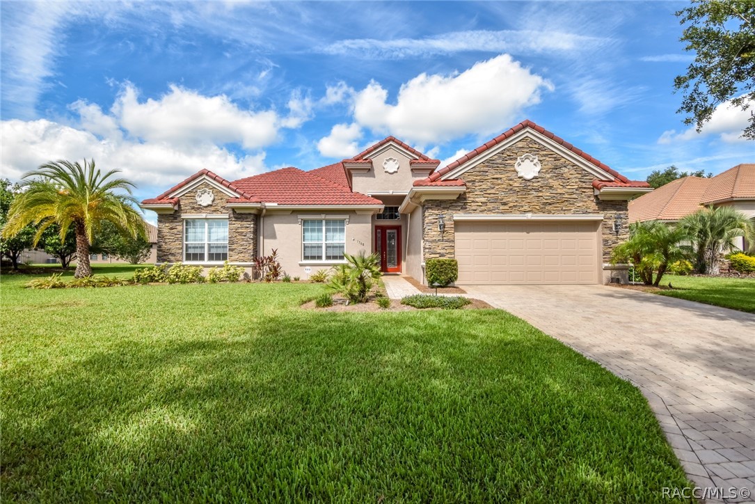 1568 N Eagle Ridge Path, Hernando, Florida image 1