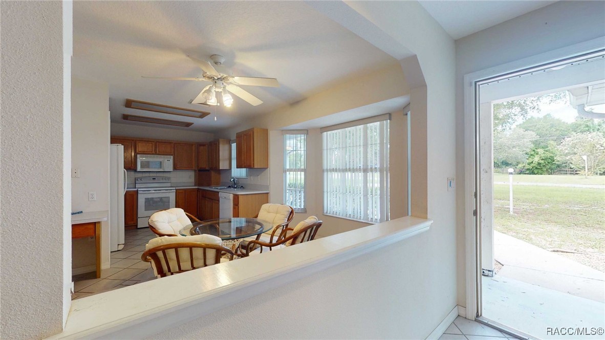 2205 W Tall Oaks Drive