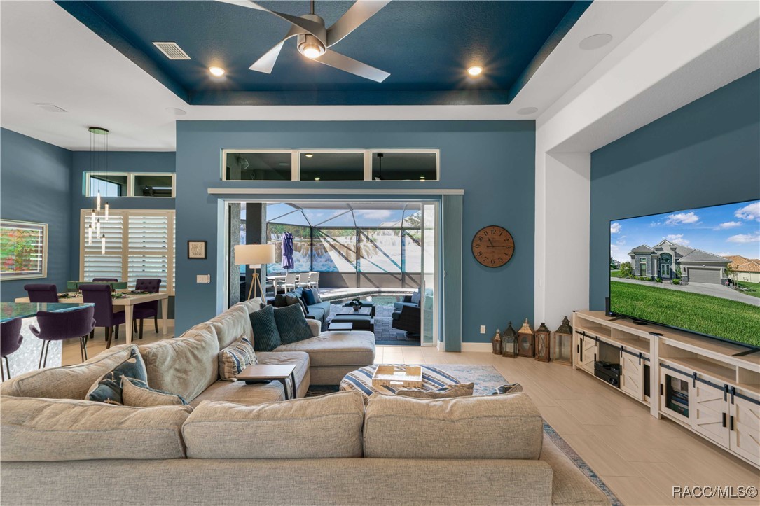 Hernando, Florida, 34442, United States, 3 Bedrooms Bedrooms, ,4 BathroomsBathrooms,Residential,Active,1969984