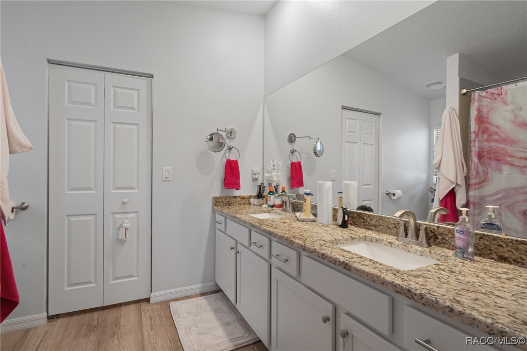 10541 S Drew Bryant Circle, Floral City, New York image 18