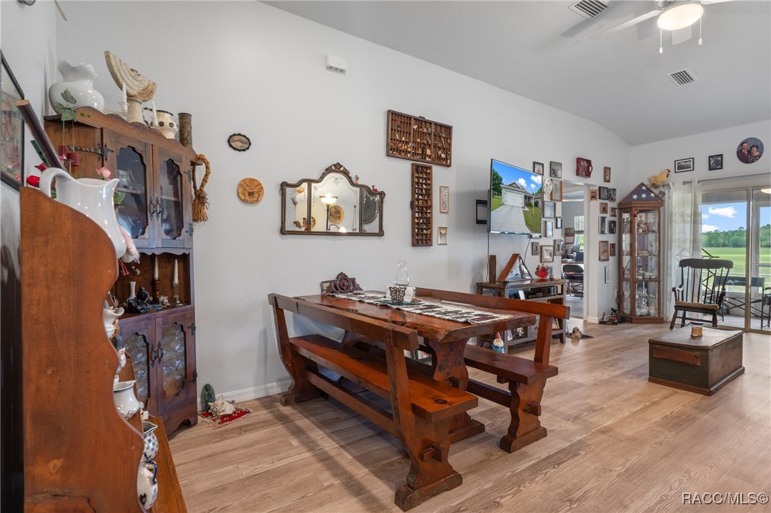 10541 S Drew Bryant Circle, Floral City, New York image 10