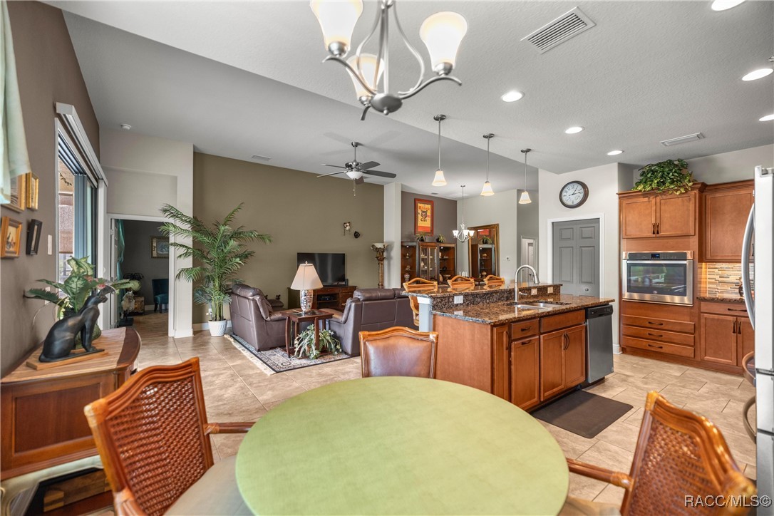1590 W Caroline Path, Lecanto, New York image 18