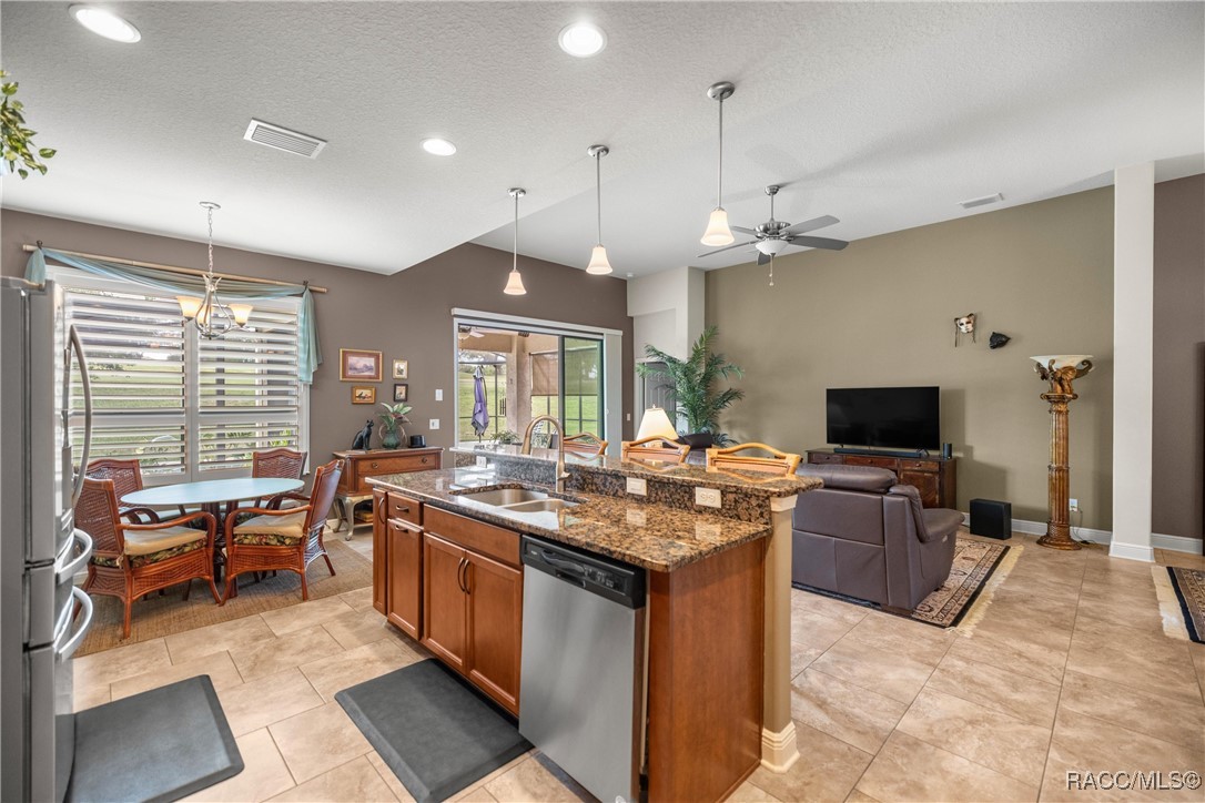 1590 W Caroline Path, Lecanto, New York image 15
