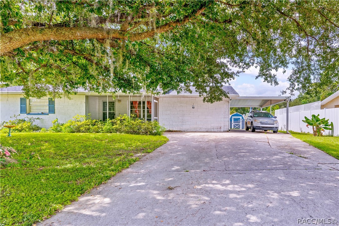 1236 NE 3rd Street, Crystal River, Florida image 1