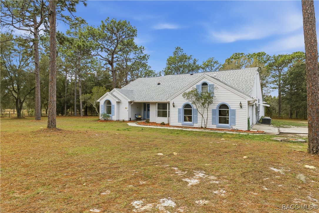 9600 N Holyoak Terrace