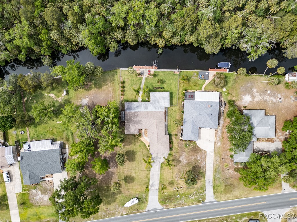 10039 W Halls River Road