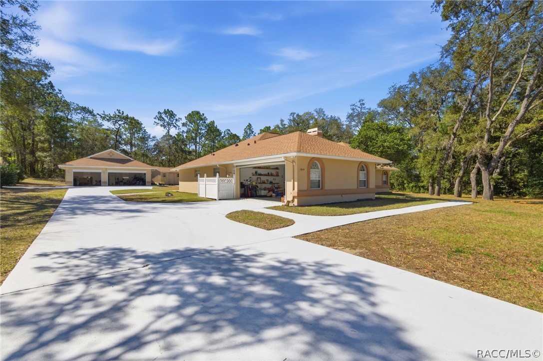 1810 W Pine Ridge Boulevard