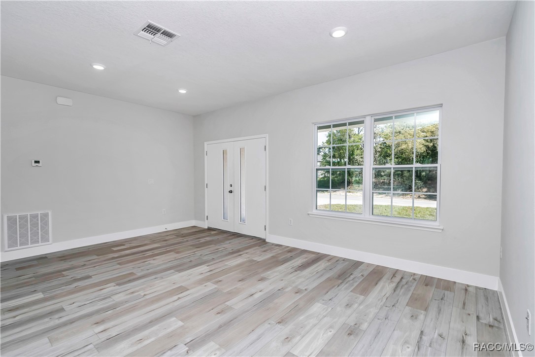 2449 W Andromedae Drive, Citrus Springs, Florida image 18