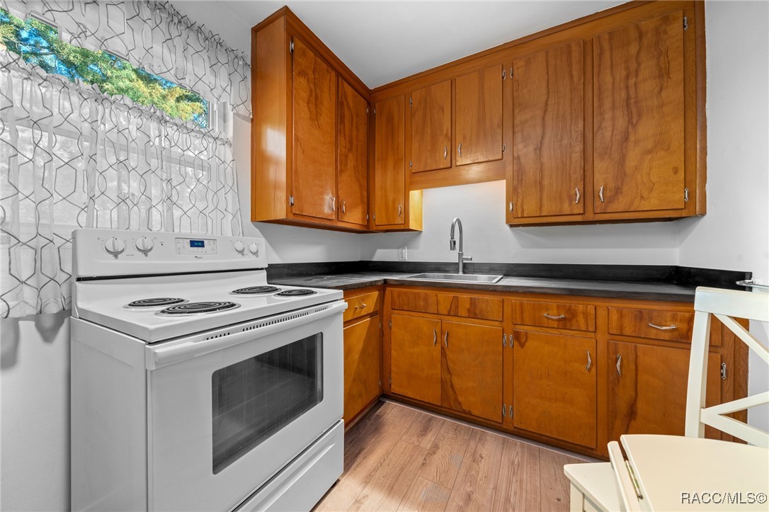 305 S Osceola Avenue, Inverness, Florida image 5