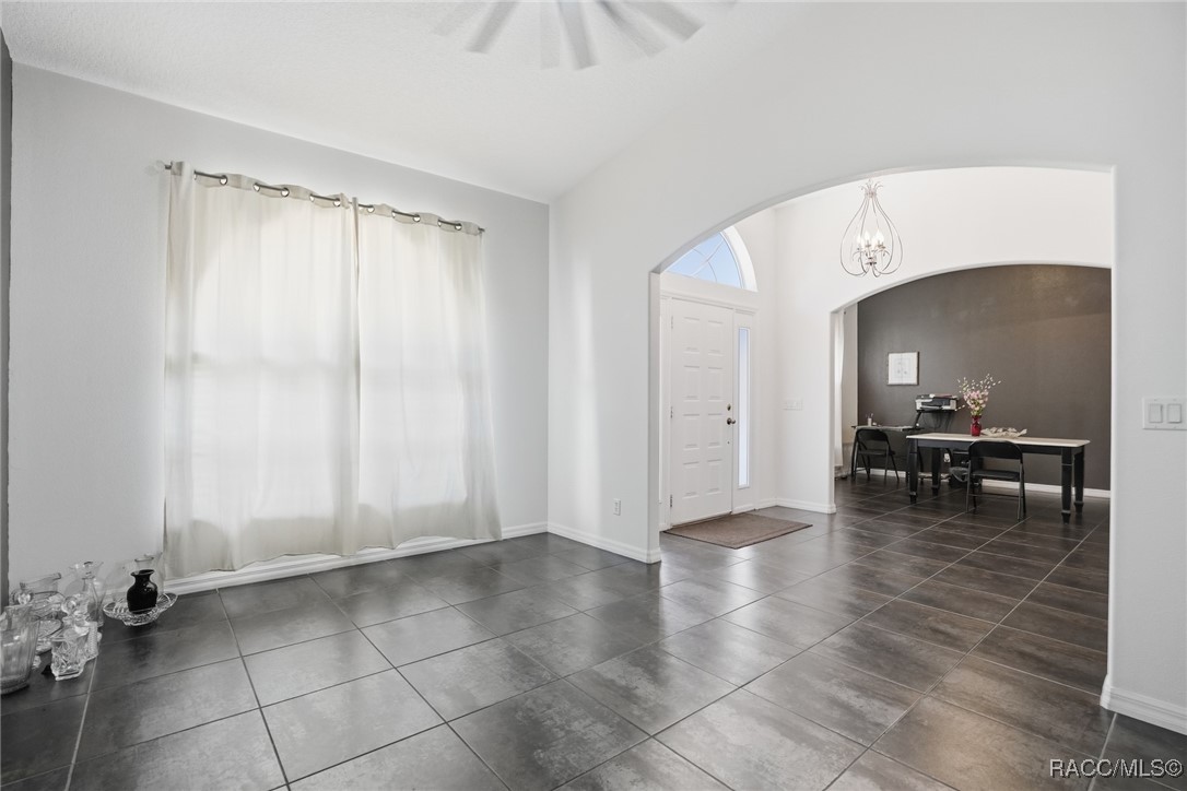 186 N Crestwood Avenue