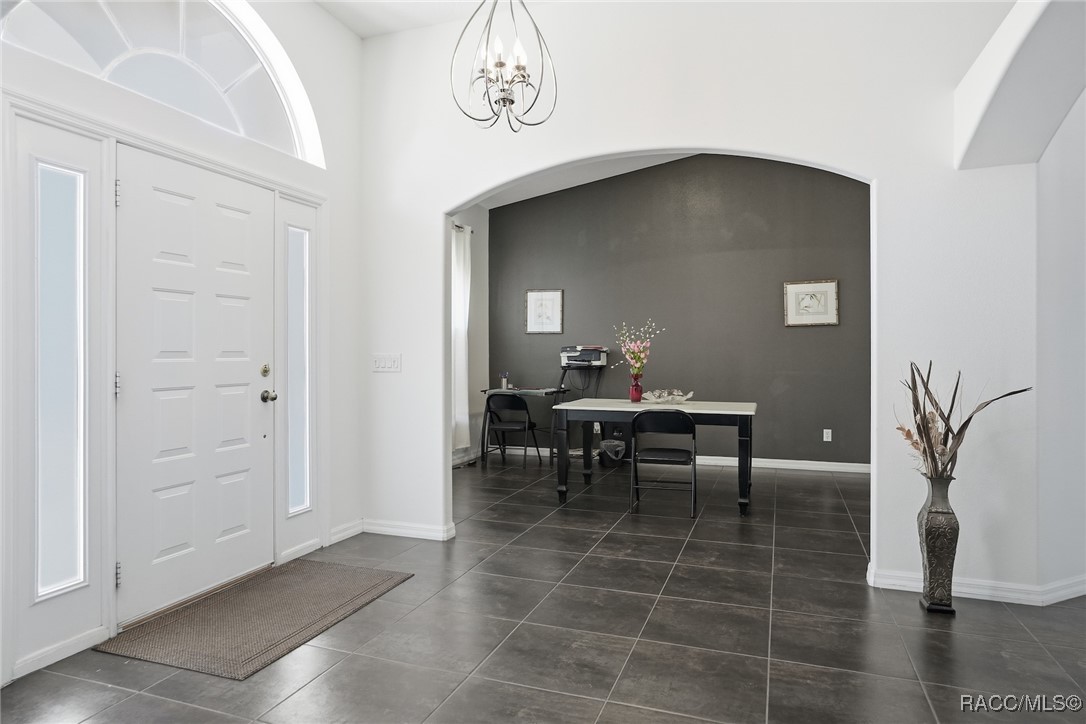 186 N Crestwood Avenue