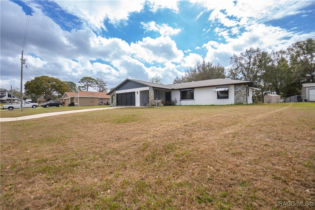 6096 W Wayward Wind Loop, Homosassa, Florida image 40