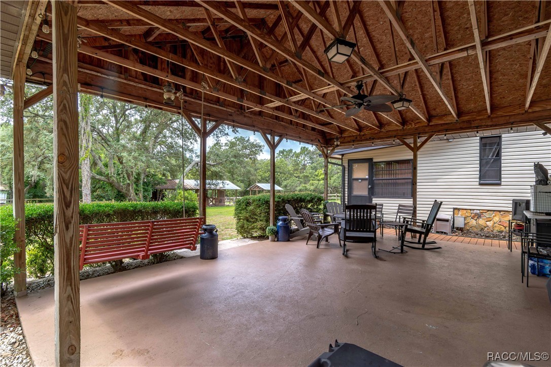 4200 W Breckenridge Court, Beverly Hills, New York image 38