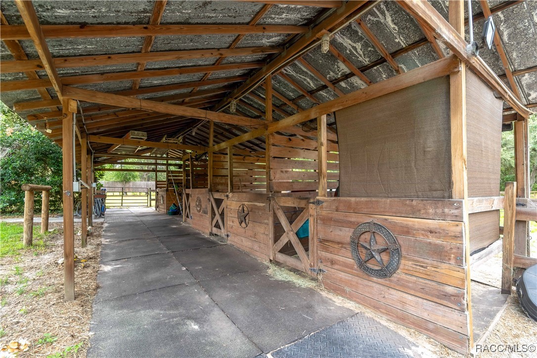 4200 W Breckenridge Court, Beverly Hills, New York image 33