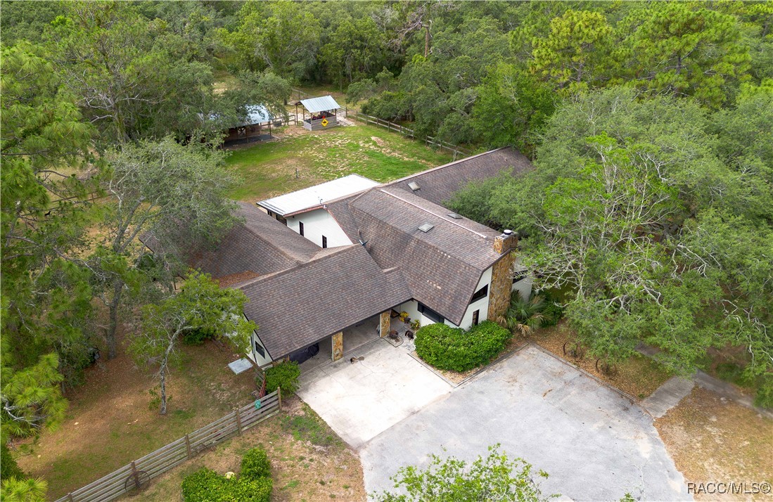 4200 W Breckenridge Court, Beverly Hills, New York image 15