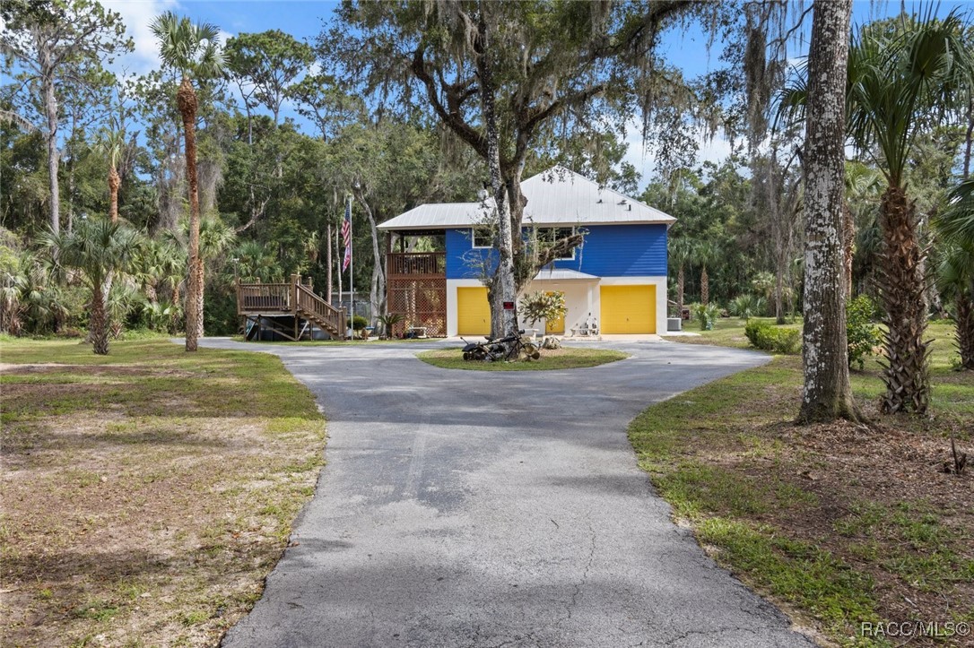 9782 W Woodhaven Drive