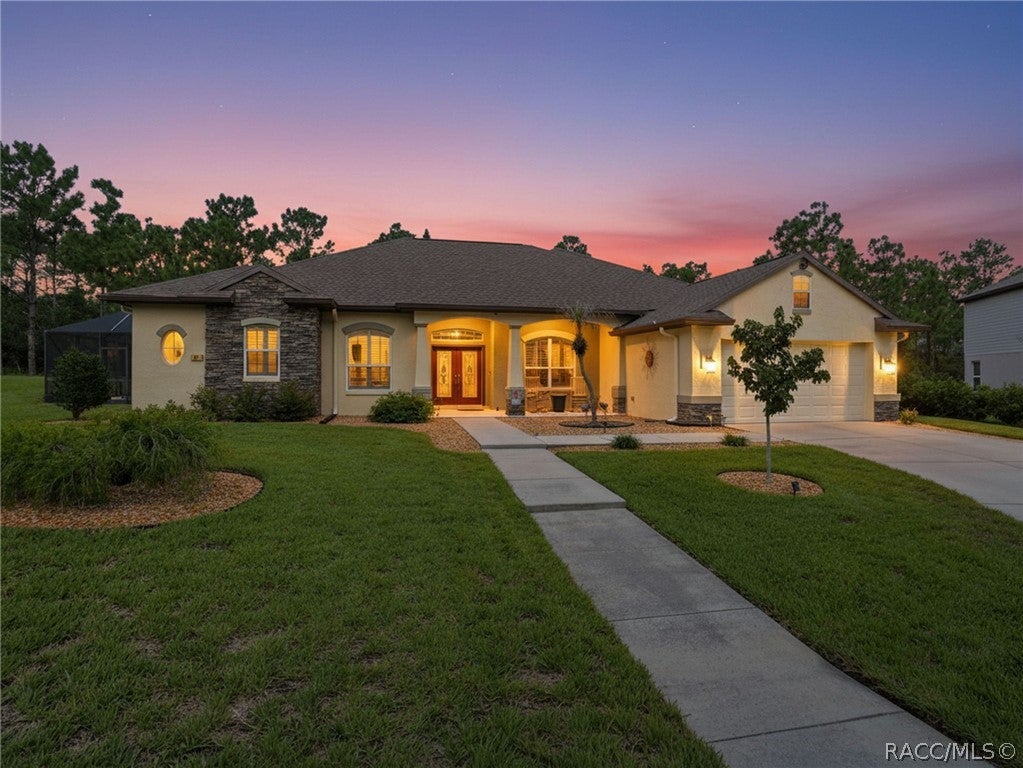 22 Cupania Court