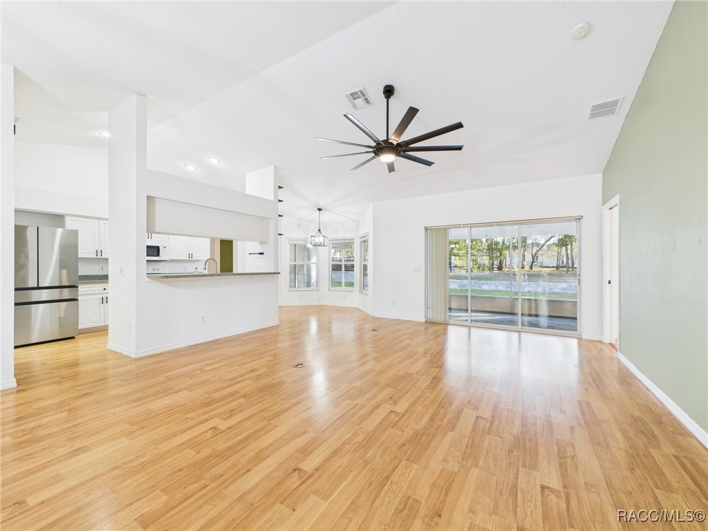 371 E Buckingham Drive, Lecanto, Florida image 5