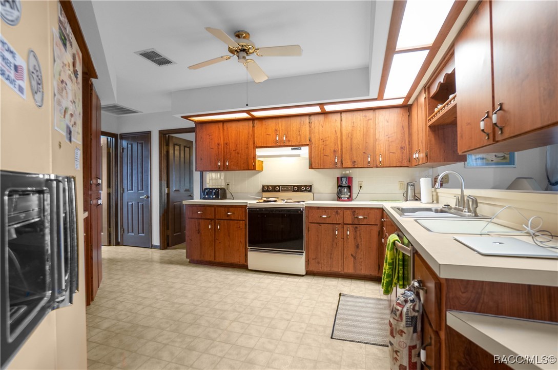 1171 N Foxrun Terrace, Inverness, Florida image 13