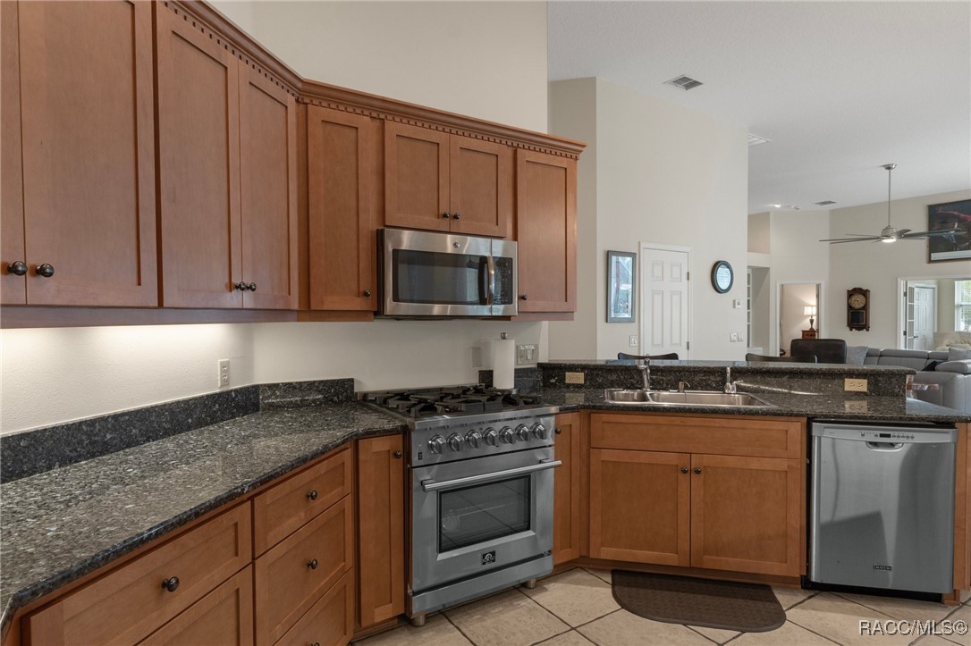 11530 W Waterway Drive, Homosassa, New York image 14