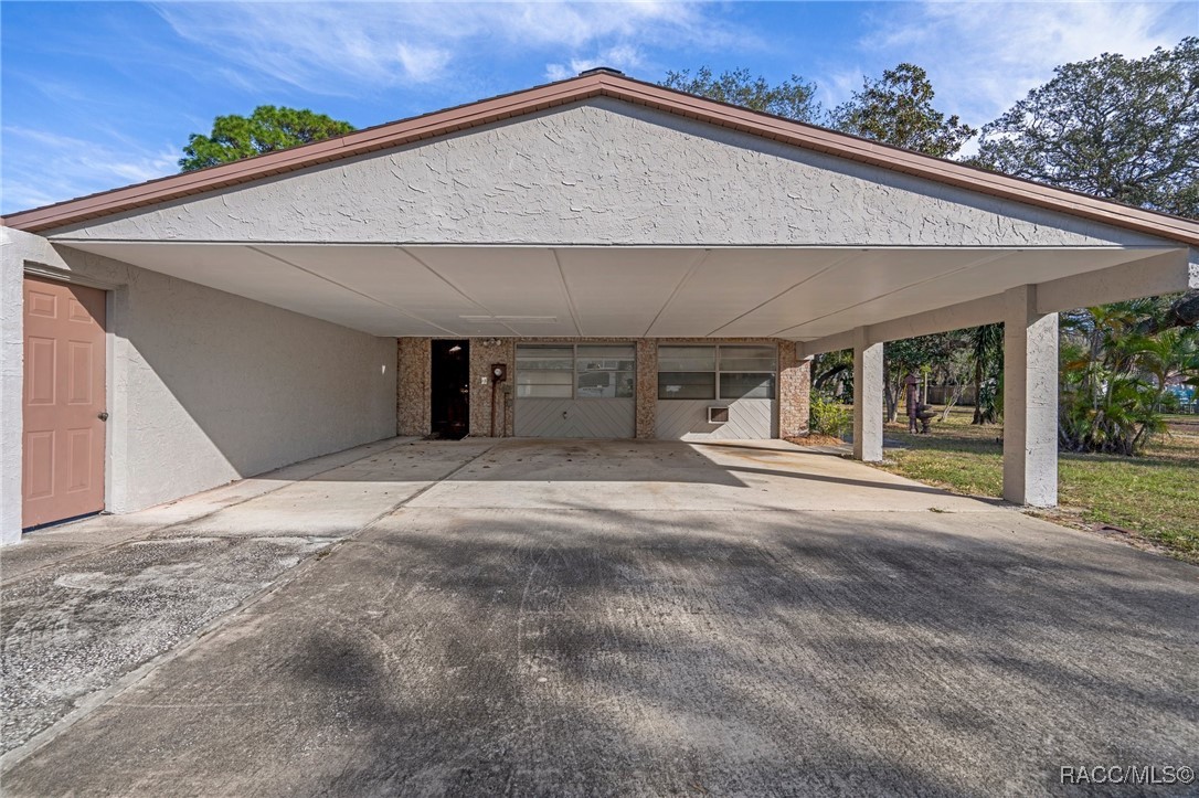 1710 Tallahassee Drive, Tarpon Springs, Florida image 4