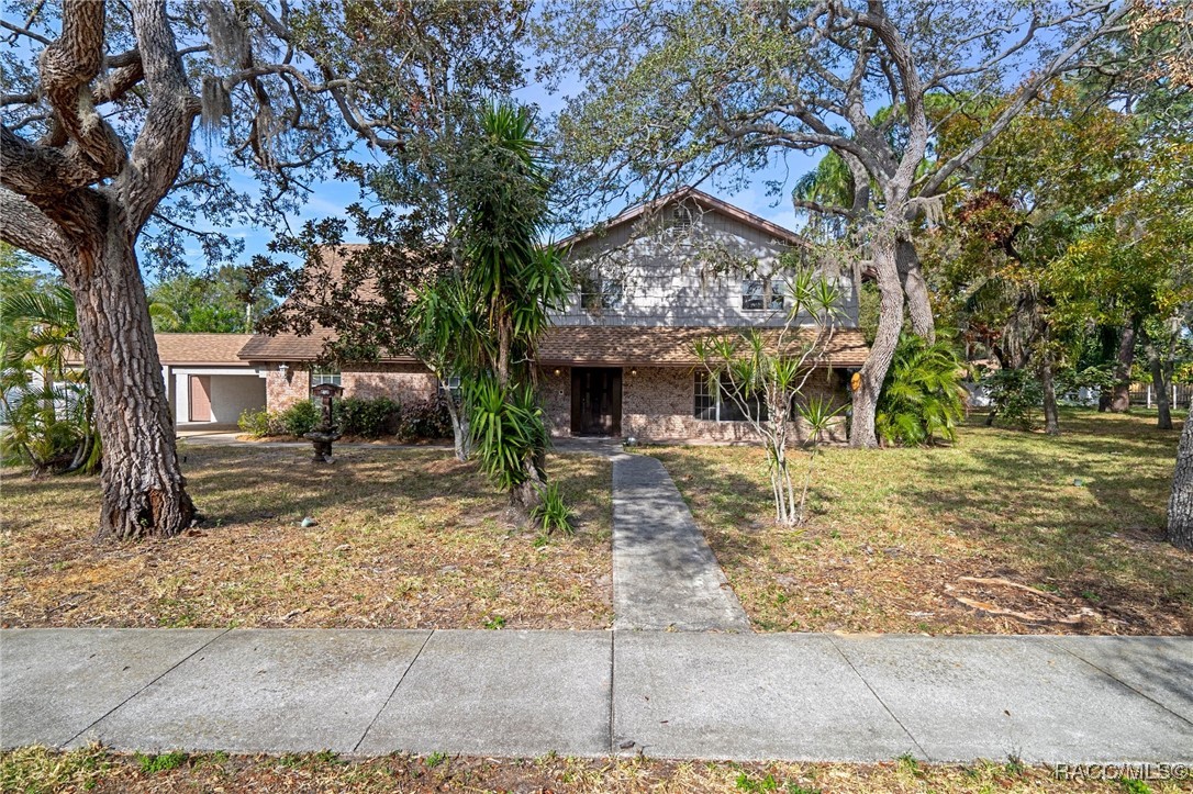 1710 Tallahassee Drive, Tarpon Springs, Florida image 1