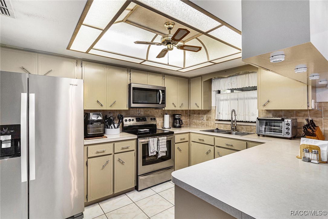 4150 S Apopka Avenue, Inverness, New York image 15