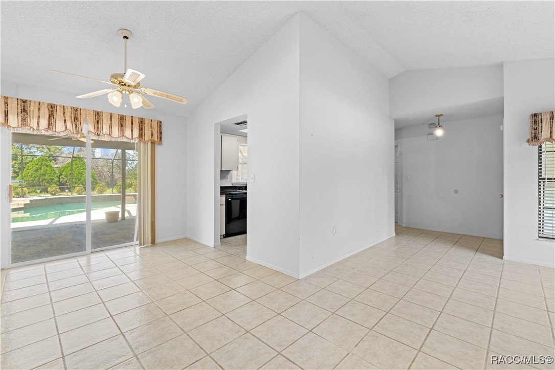 7041 Ovenbird Road, Weeki Wachee, Florida image 34