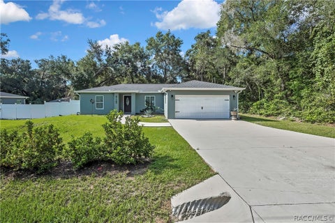 Homes For Sale - 4120 E Walker Street<br/> Citrus County, Inverness, FL 34453