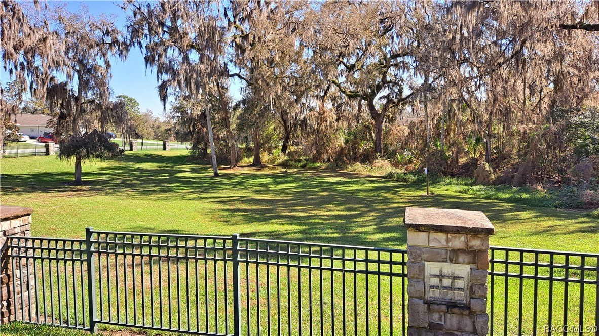 2337 N Heritage Oaks Path, Hernando, Florida image 9