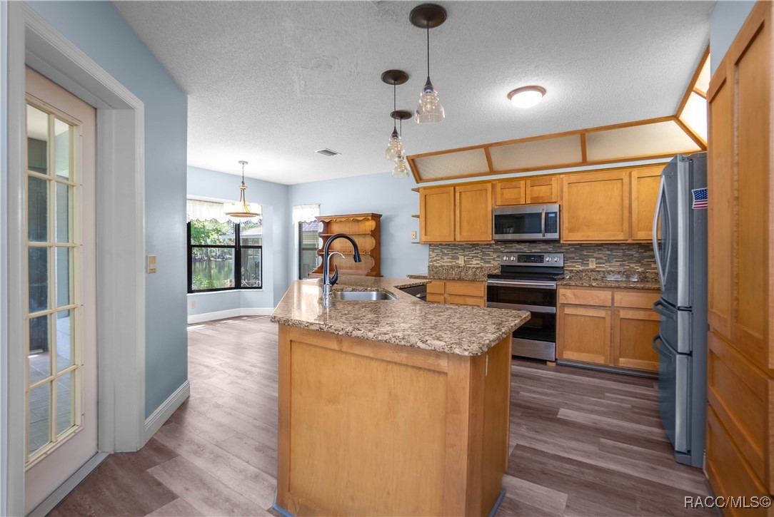 28330 Peterson Camp Road, Brooksville, Florida image 15