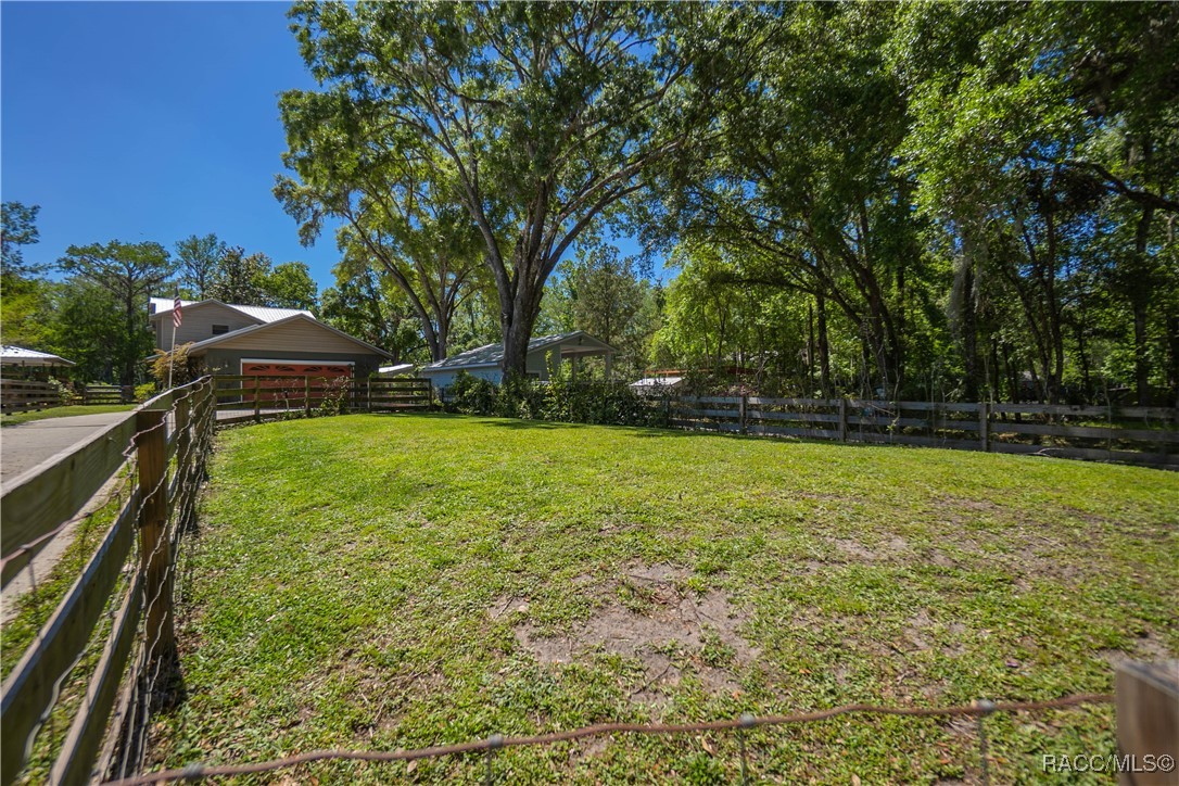 28330 Peterson Camp Road, Brooksville, Florida image 2